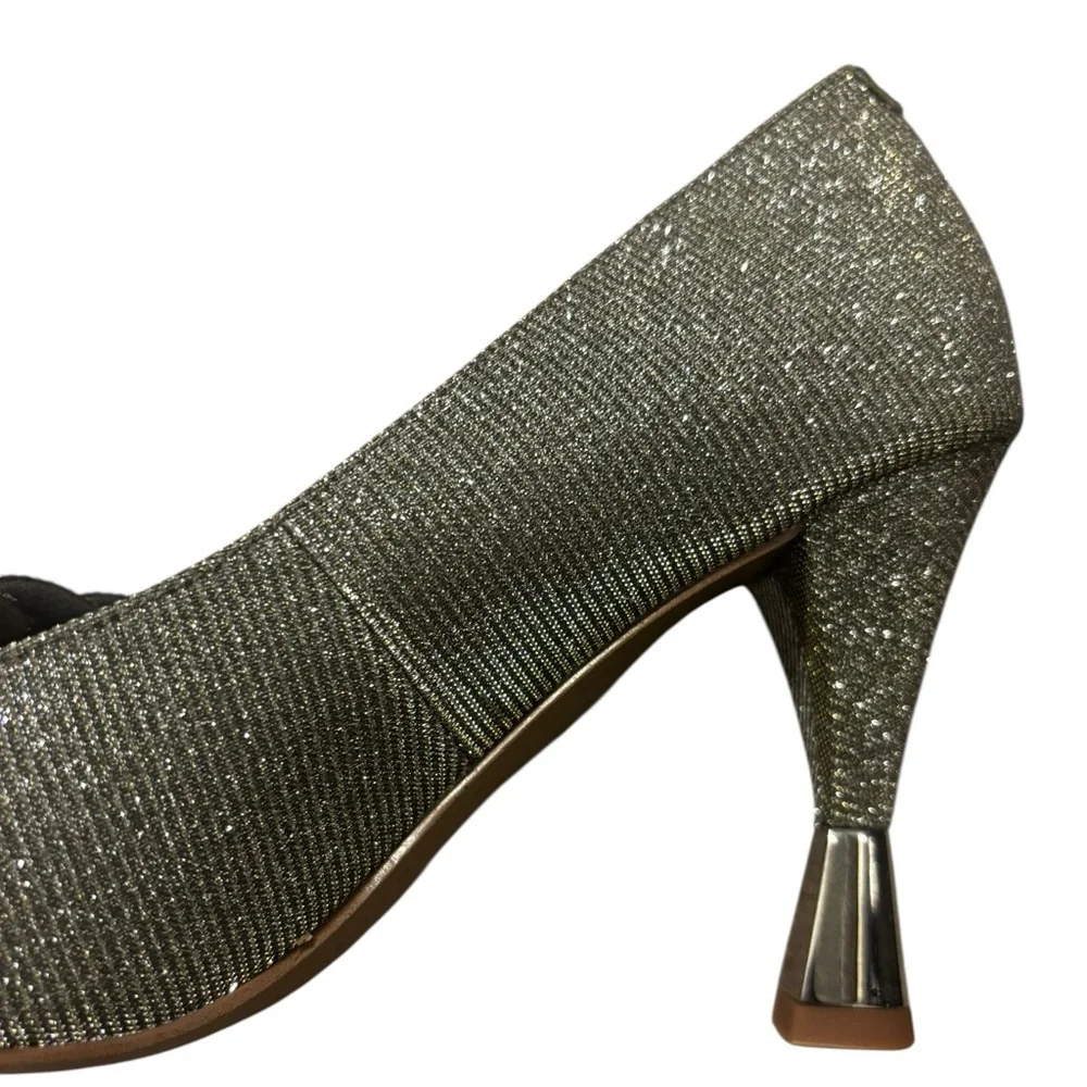 NWOT J. Reneé Women's Nyomee Pointed-Toe Rhinestone-Encrusted Pumps‎ Size 7.5